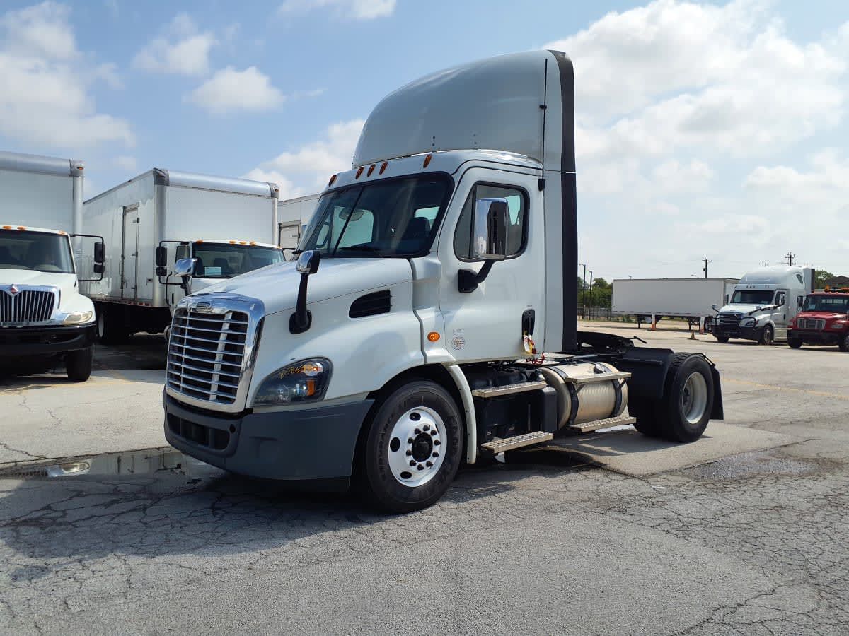 2019 Freightliner CASCADIA 113