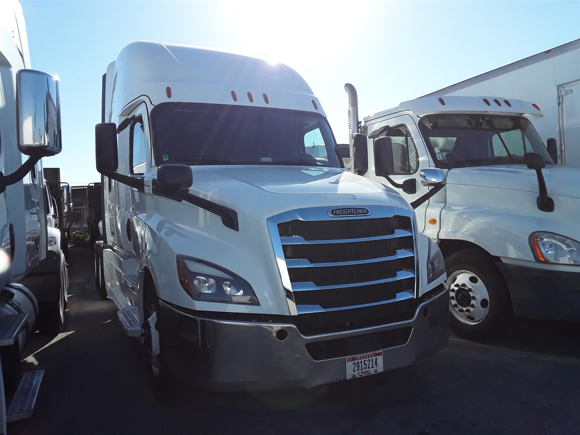 Freightliner NEW CASCADIA PX12664 Trucks For Sale