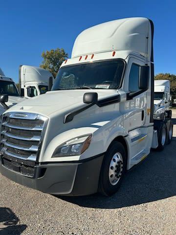 2019 Freightliner NEW CASCADIA PX12664