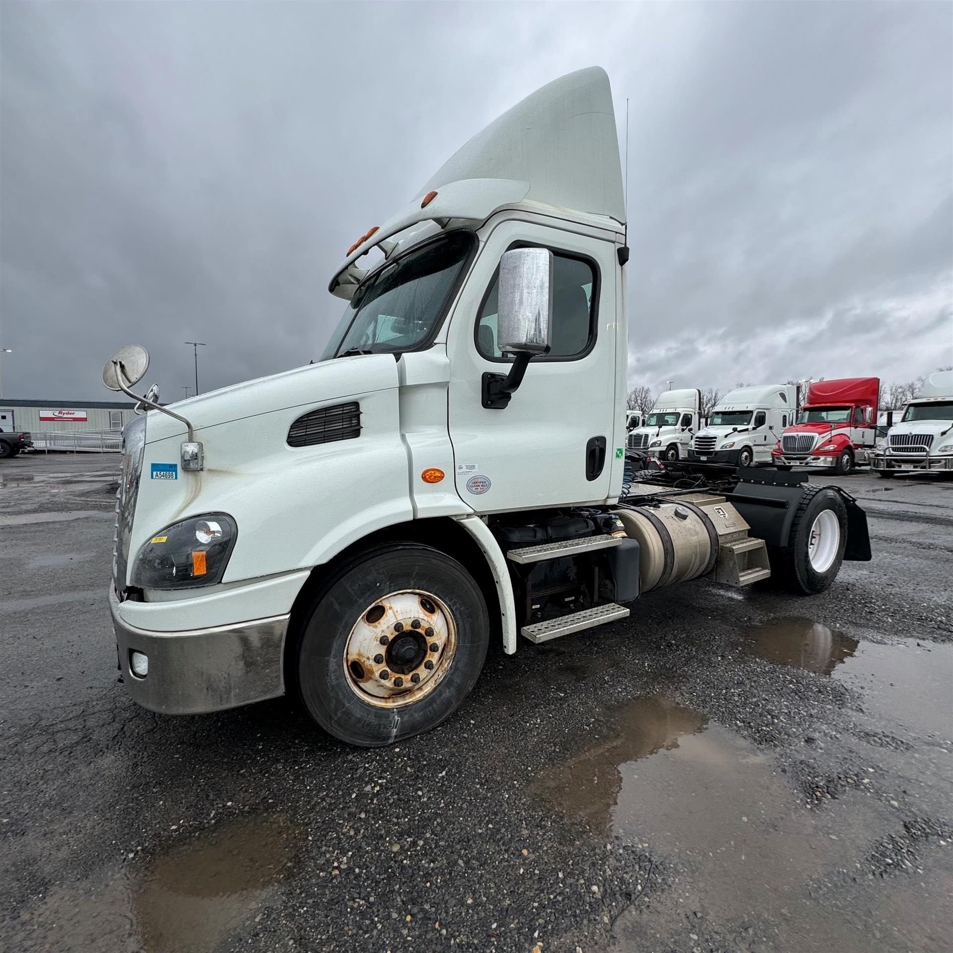 2018 Freightliner CASCADIA 113