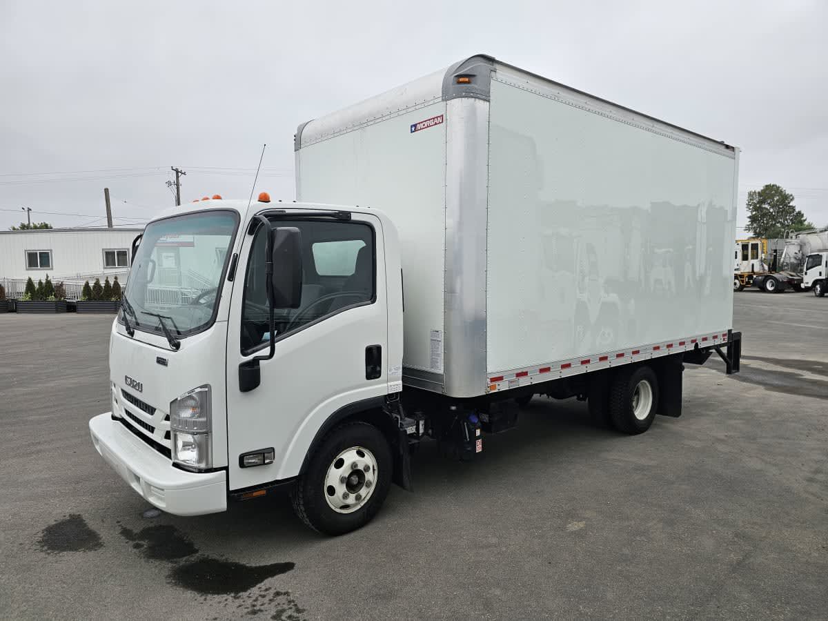 2019 Isuzu NPR HD