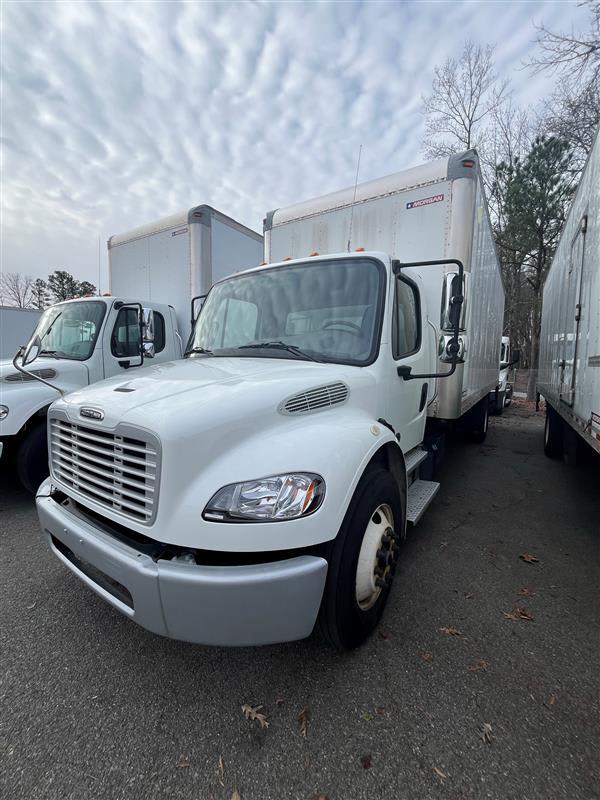 2018 Freightliner M2 106