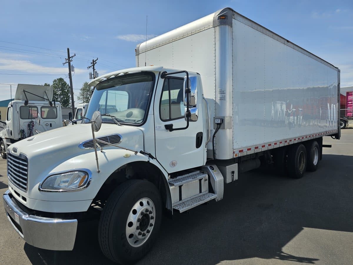 2018 Freightliner M2 106