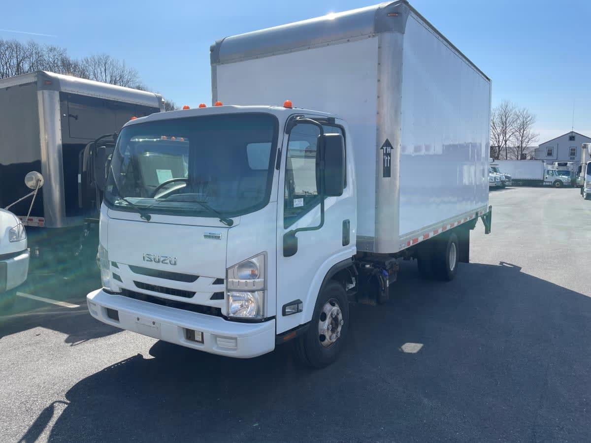 2018 Isuzu NPR HD