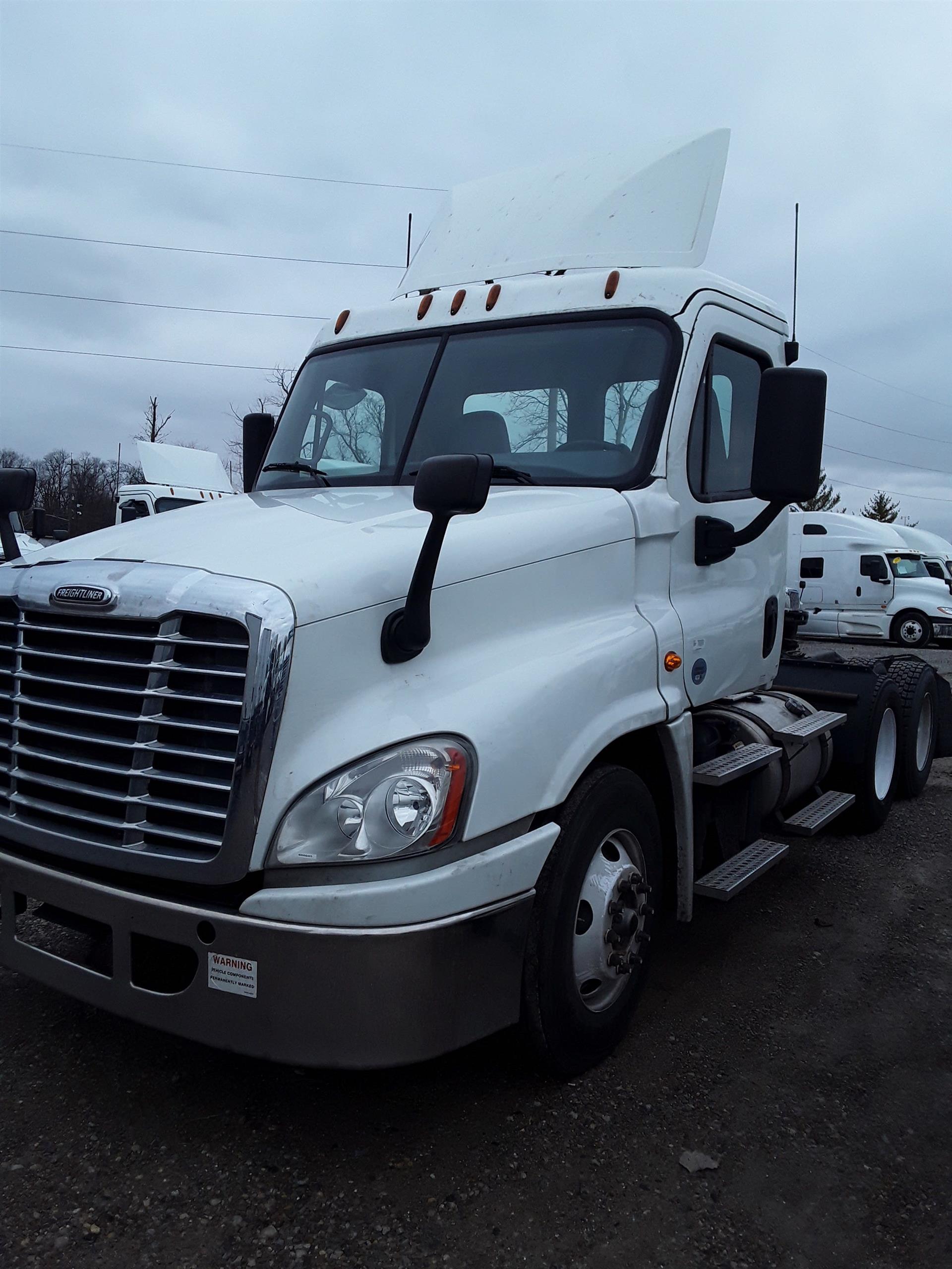 2017 Freightliner CASCADIA 125