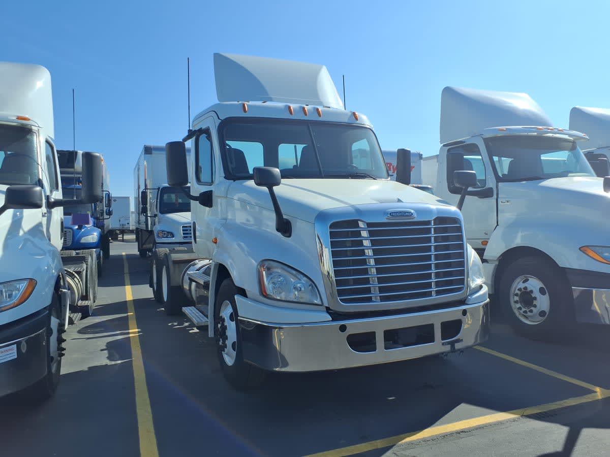 2018 Freightliner CASCADIA 125