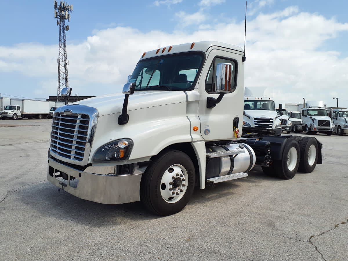 2020 Freightliner CASCADIA 125