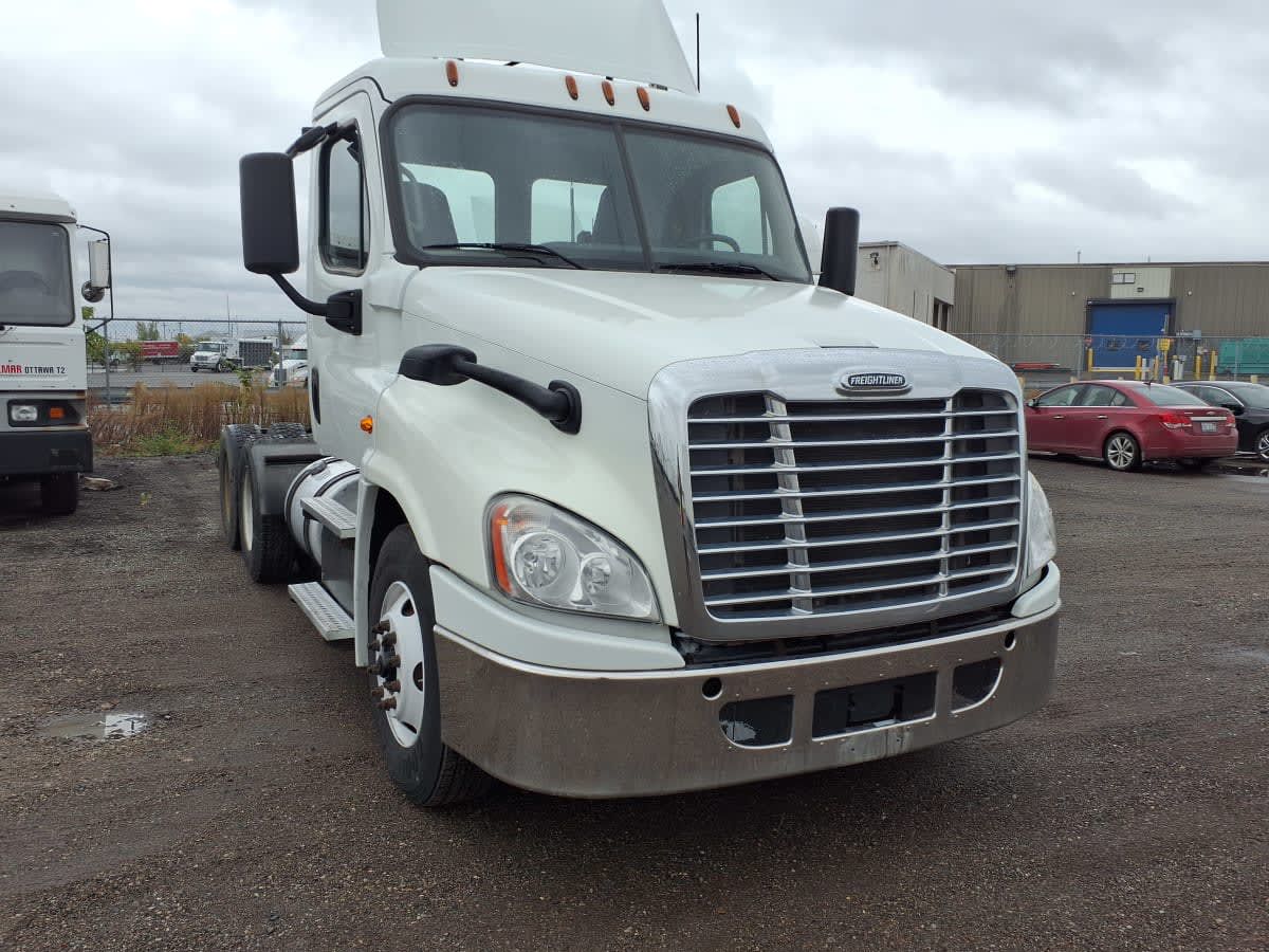 2018 Freightliner CASCADIA 125