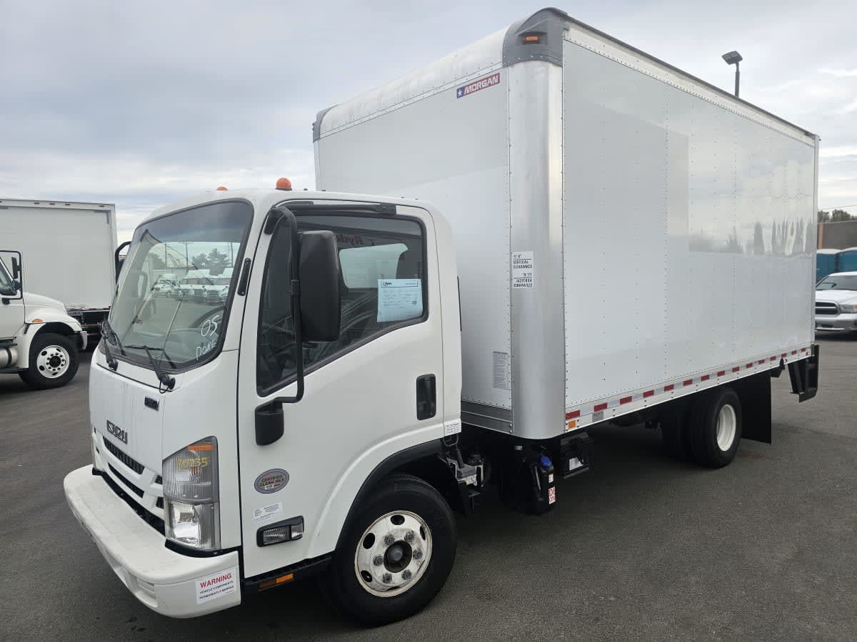 2018 Isuzu NPR HD