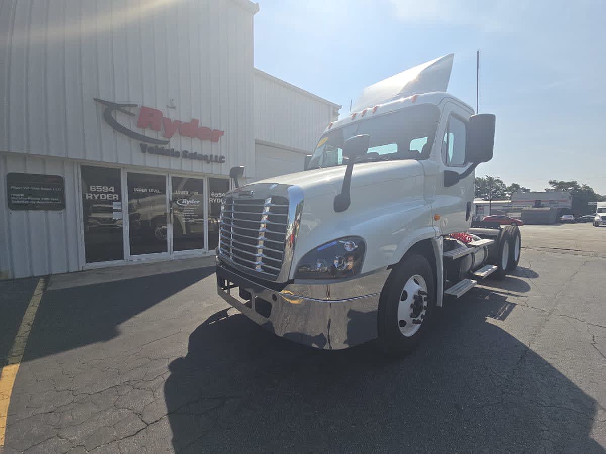 2020 Freightliner CASCADIA 125
