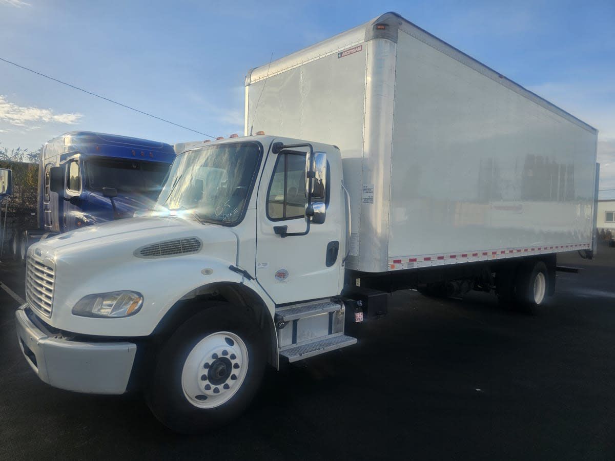 2019 Freightliner M2 106