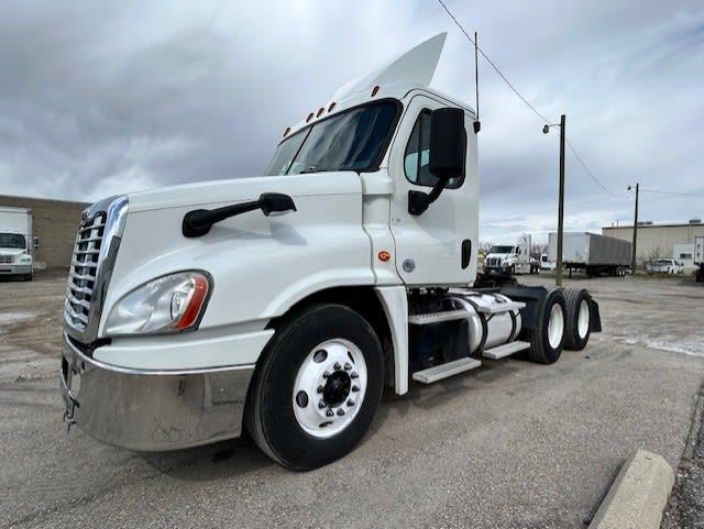 2018 Freightliner CASCADIA 125