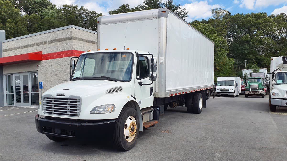 2018 Freightliner M2 106