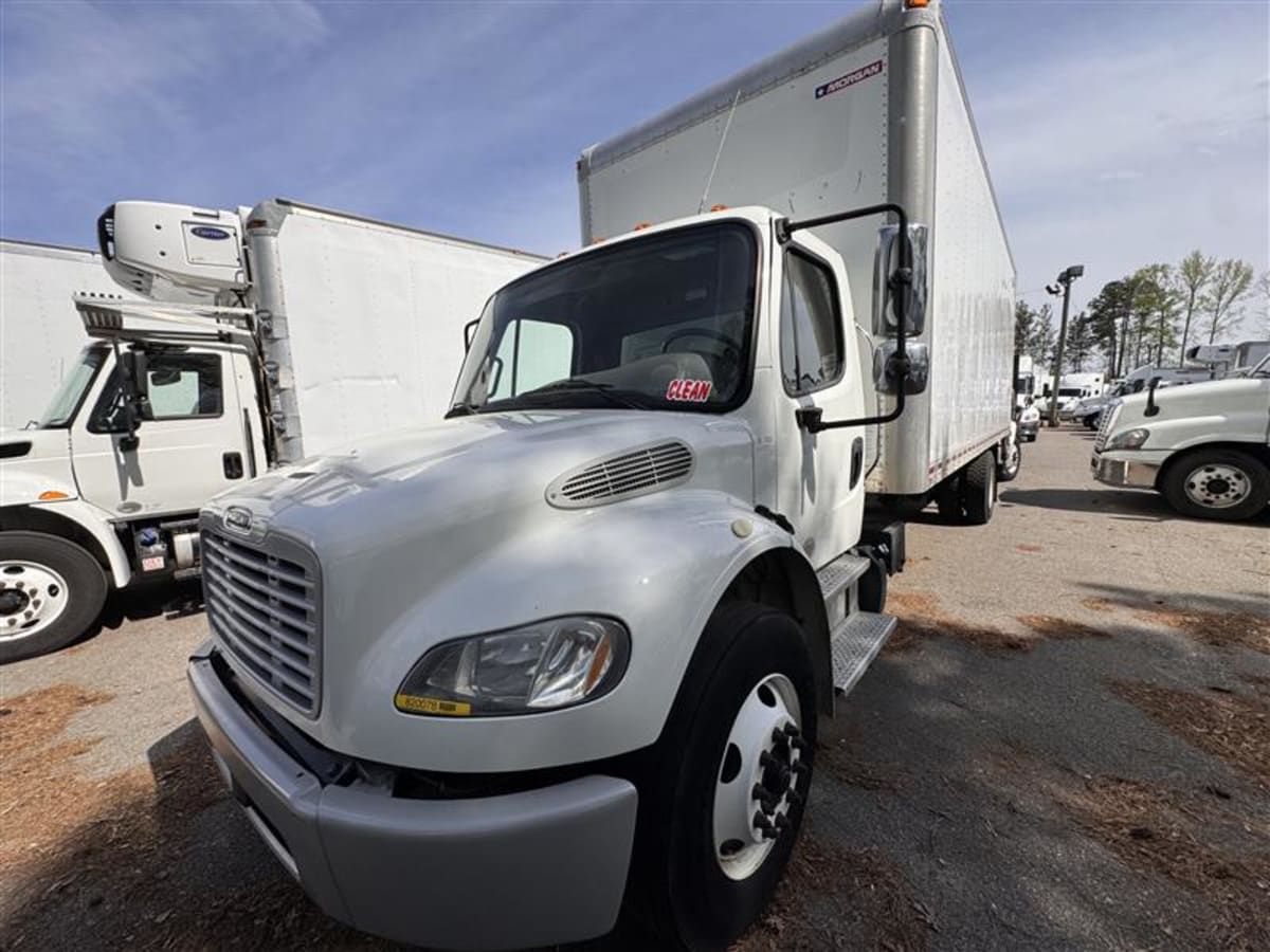 2019 Freightliner M2 106