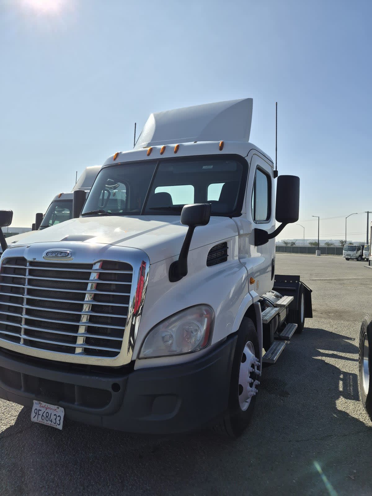 2018 Freightliner CASCADIA 113