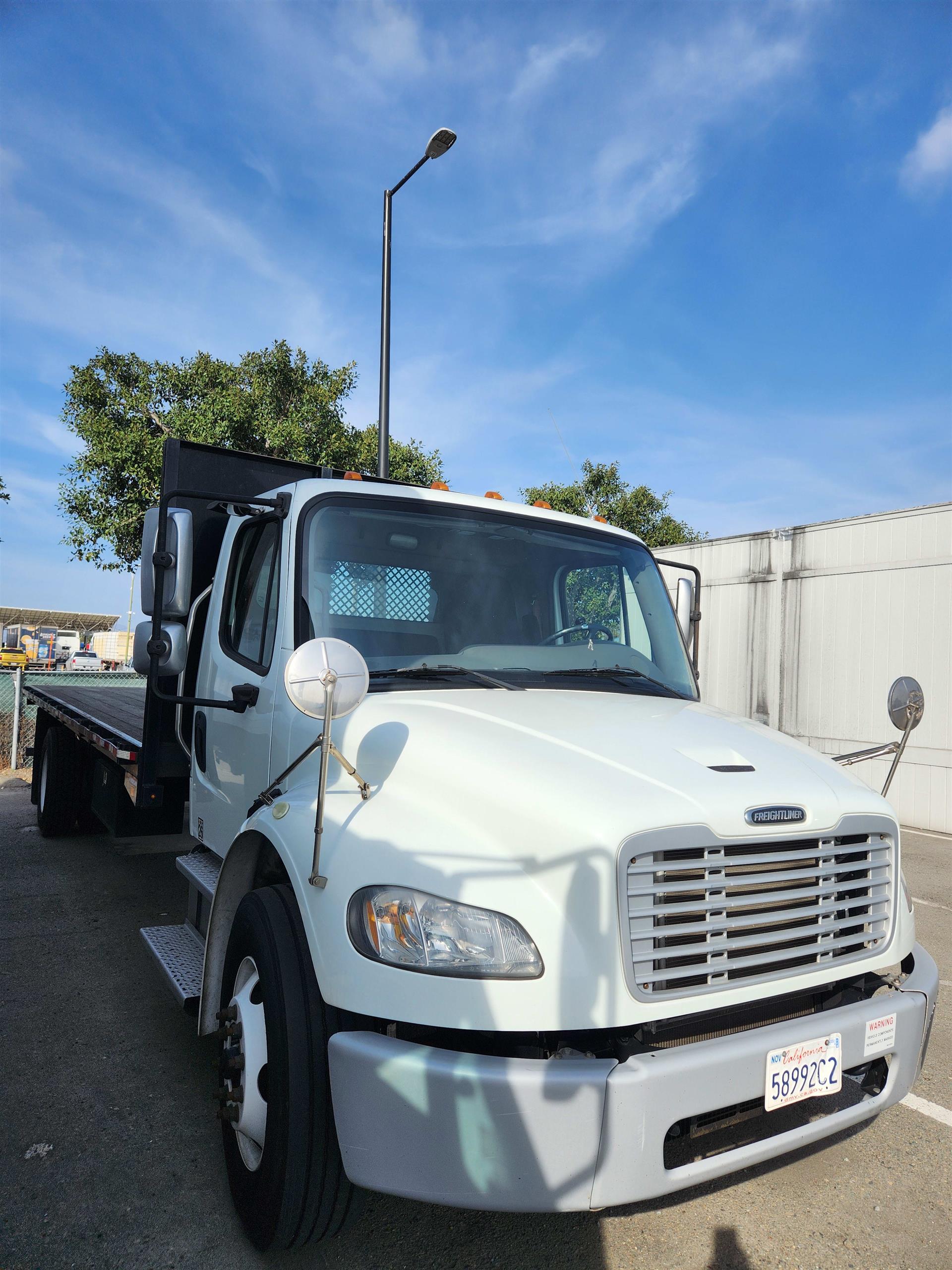 2017 Freightliner M2 106