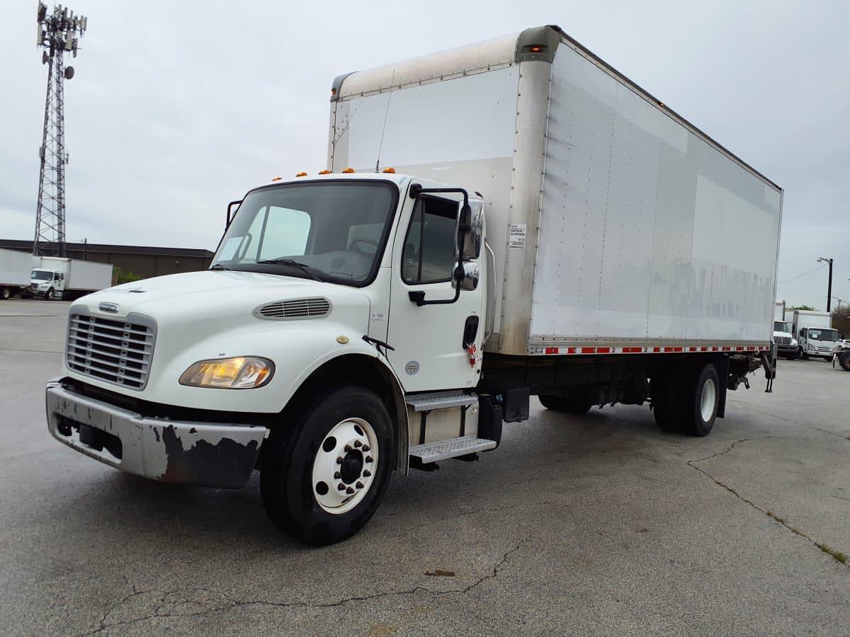 2018 Freightliner M2 106