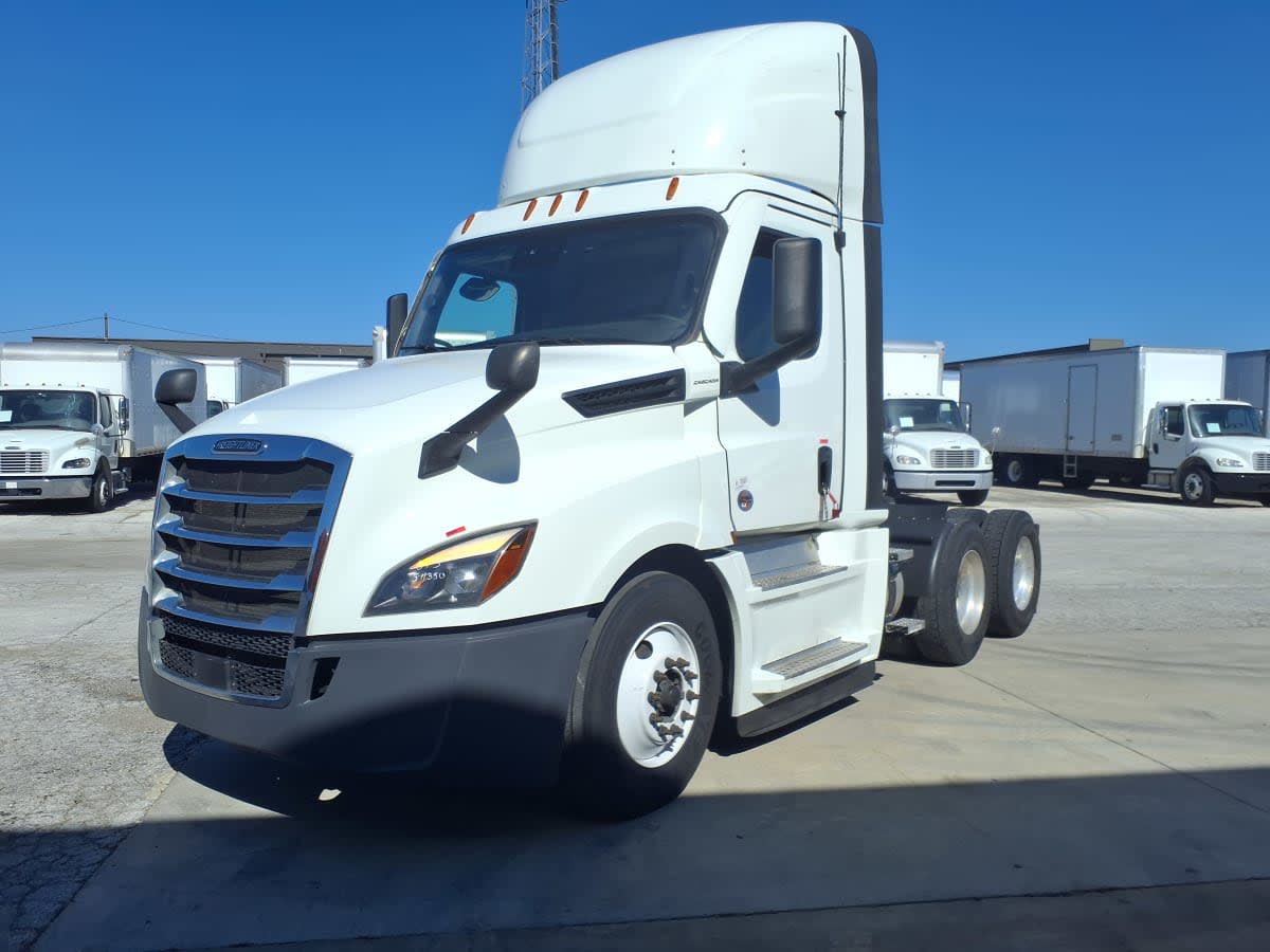 2022 Freightliner NEW CASCADIA PX12664
