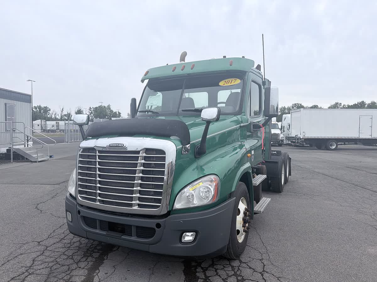 2017 Freightliner CASCADIA 125