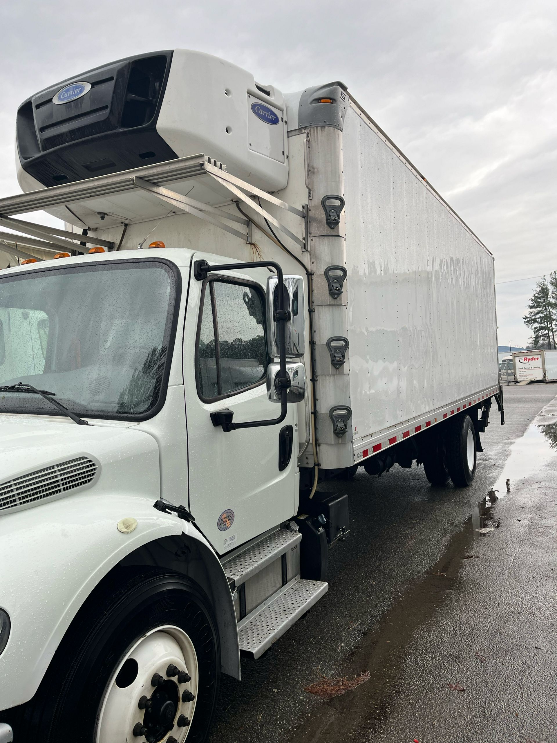 2019 Freightliner M2 106