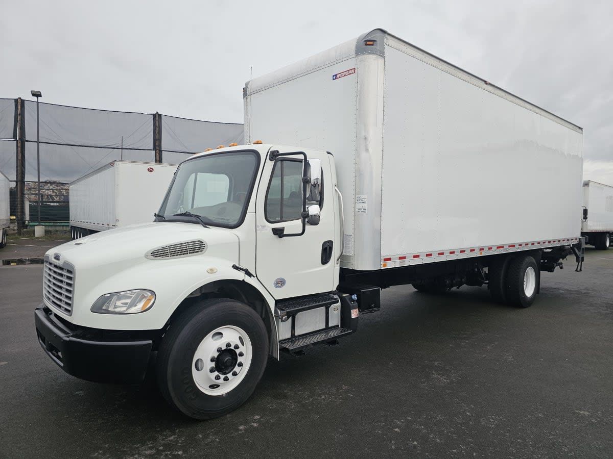 2019 Freightliner M2 106