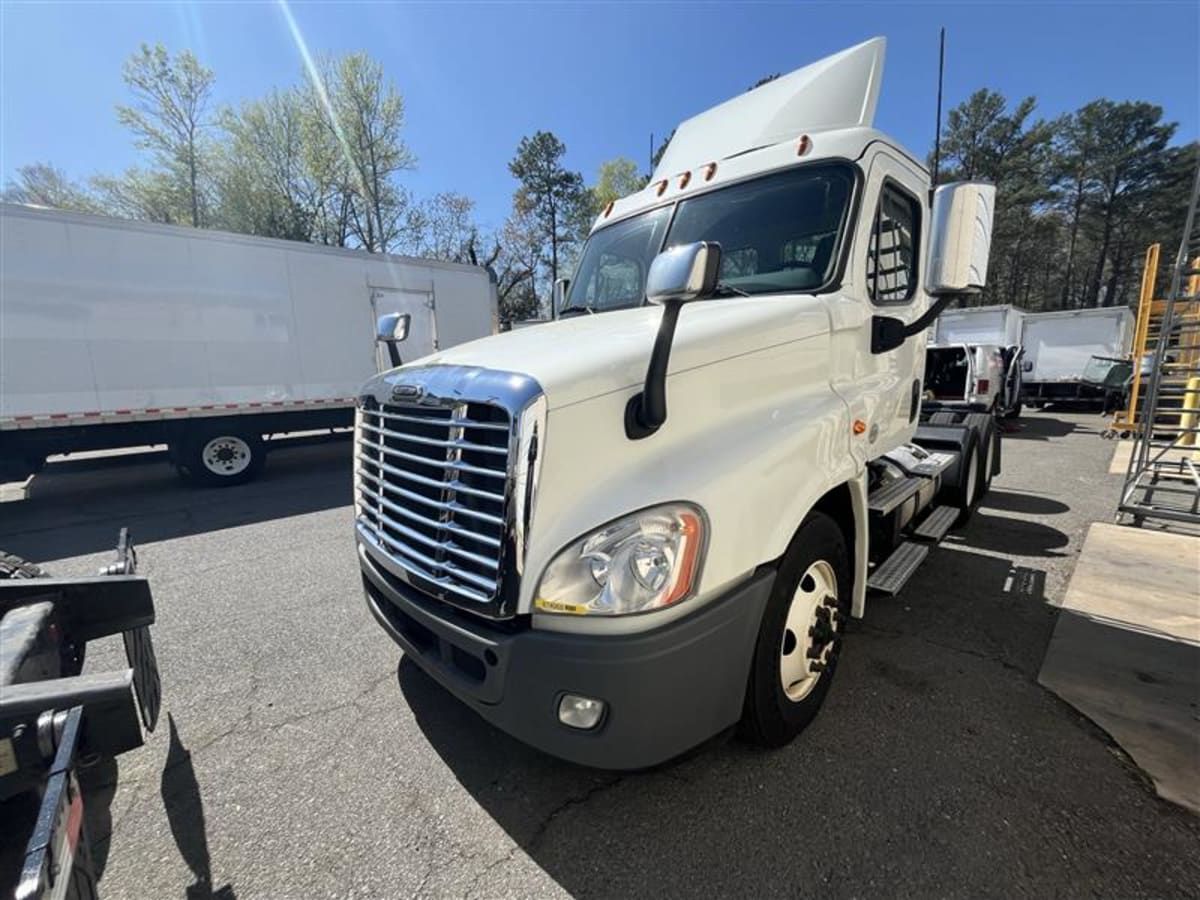 2019 Freightliner CASCADIA 125