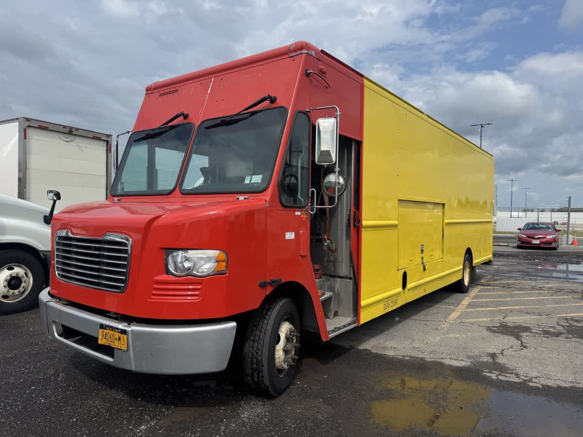 2017 Freightliner MT55