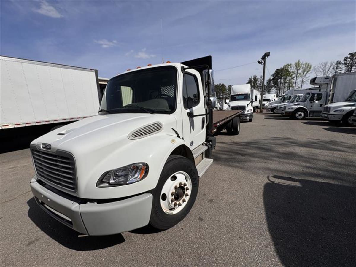 2016 Freightliner M2 106