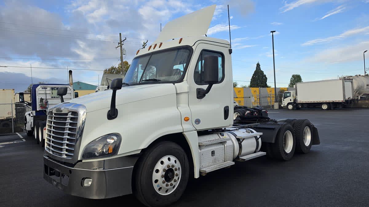 2019 Freightliner CASCADIA 125