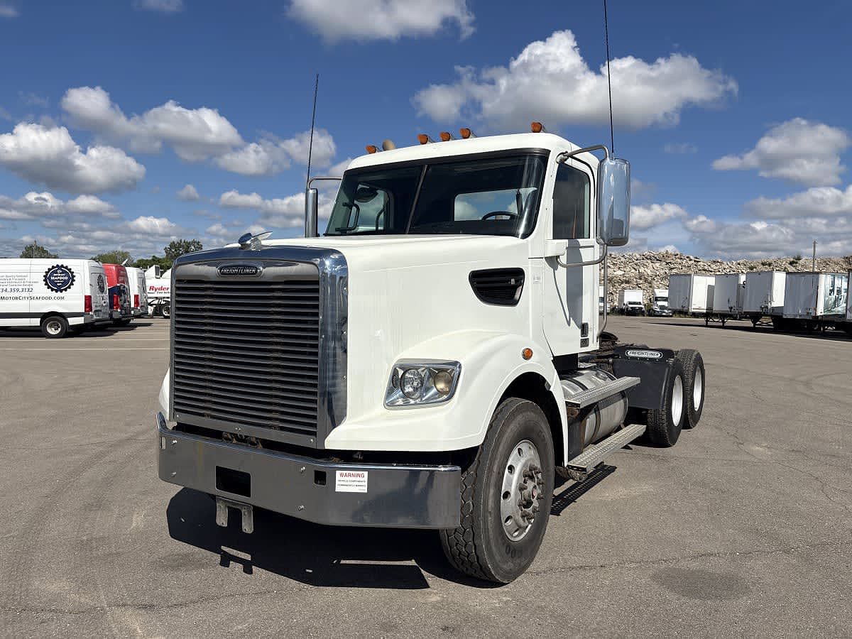 2020 Freightliner 122SD
