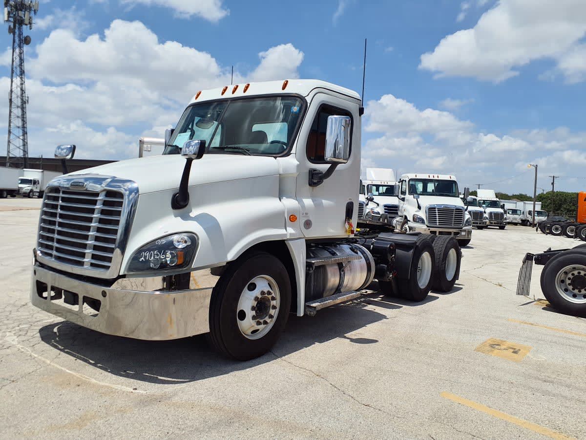 2020 Freightliner CASCADIA 125