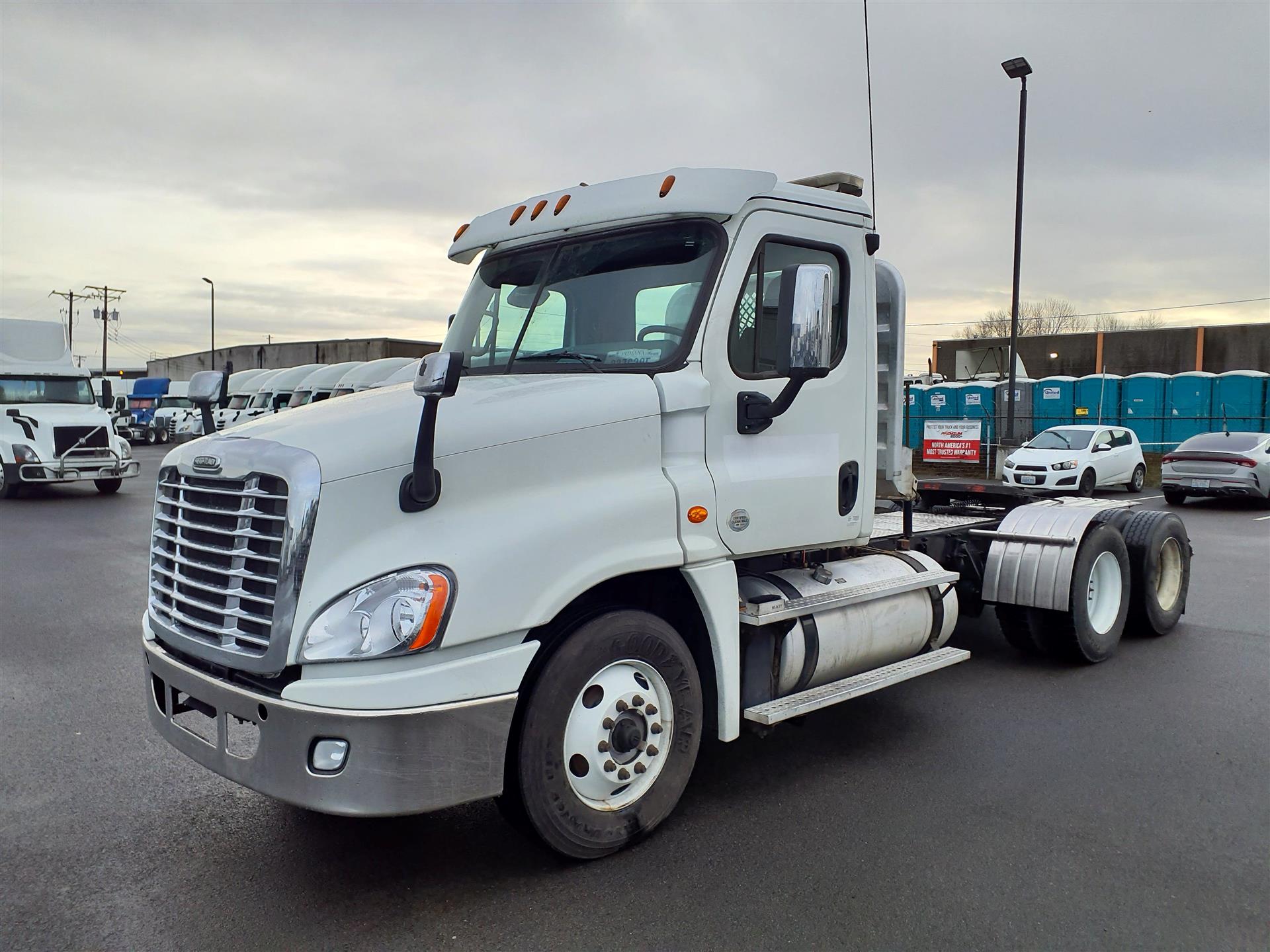 2016 Freightliner CASCADIA 125