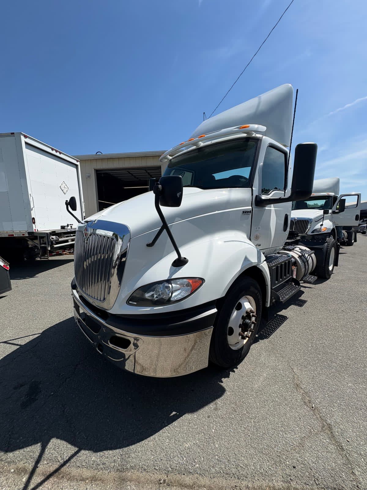 2019 International RH613
