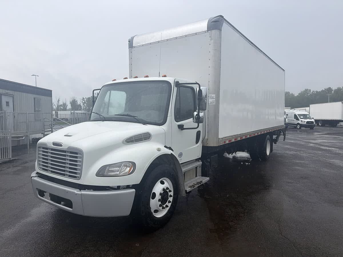2018 Freightliner M2 106