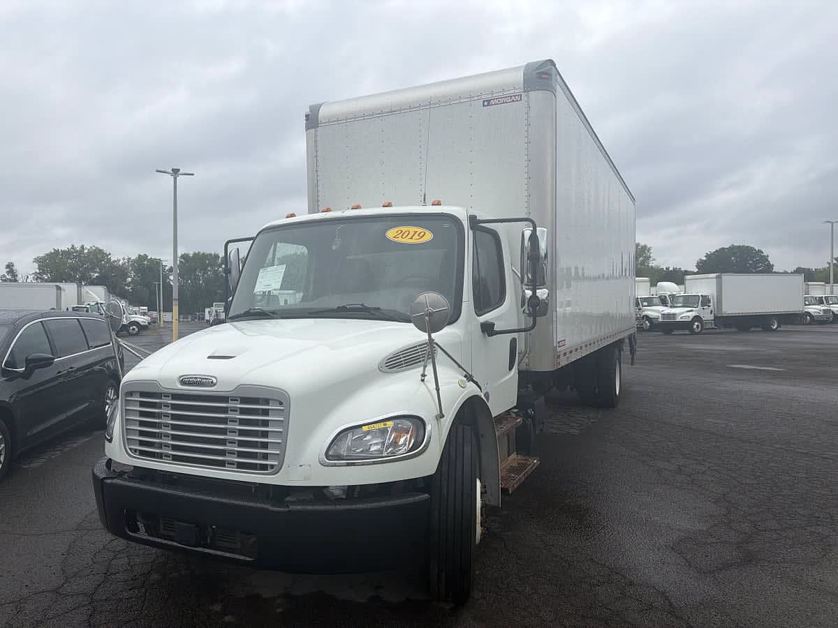 2019 Freightliner M2 106