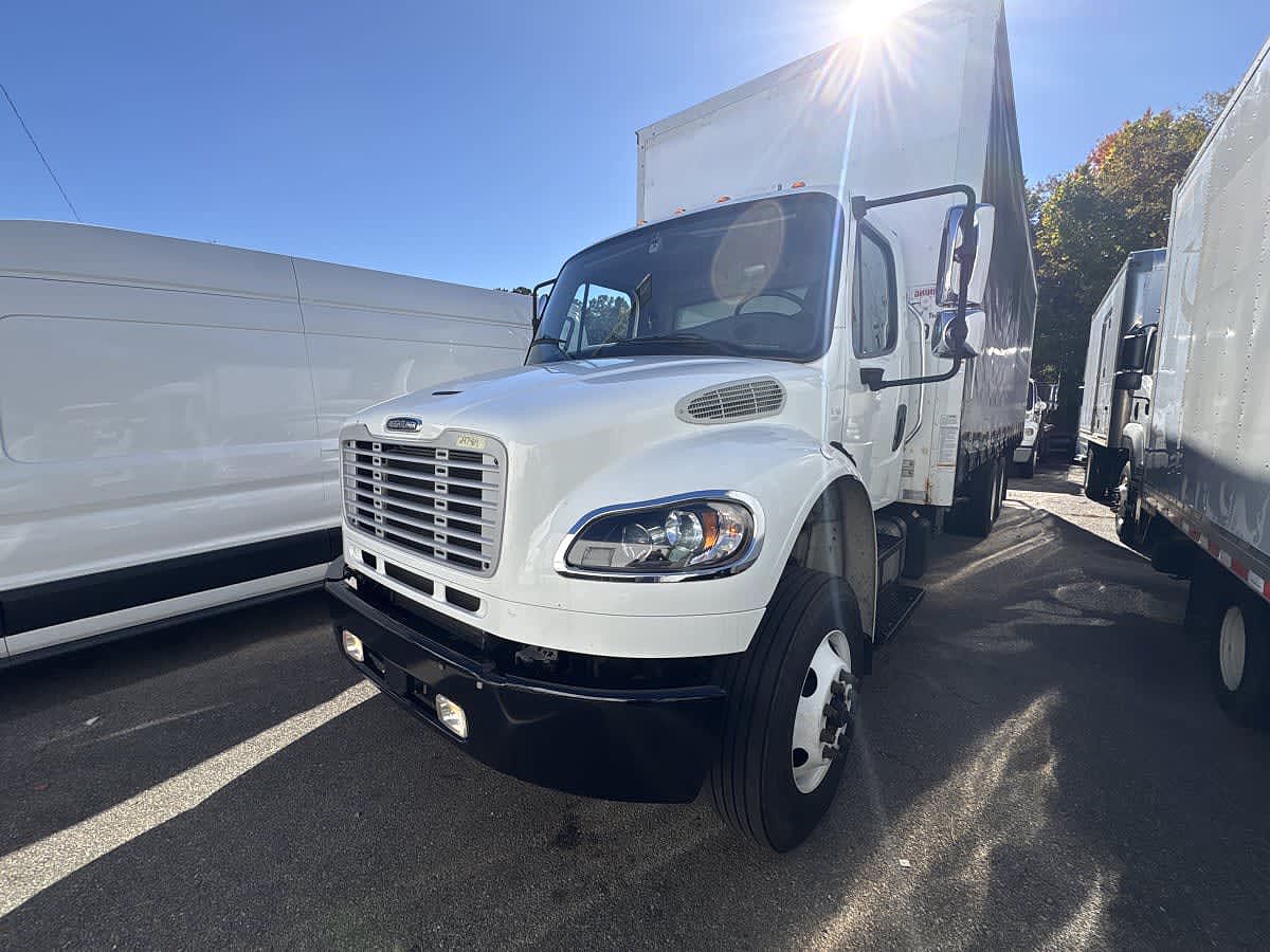 2021 Freightliner M2 106