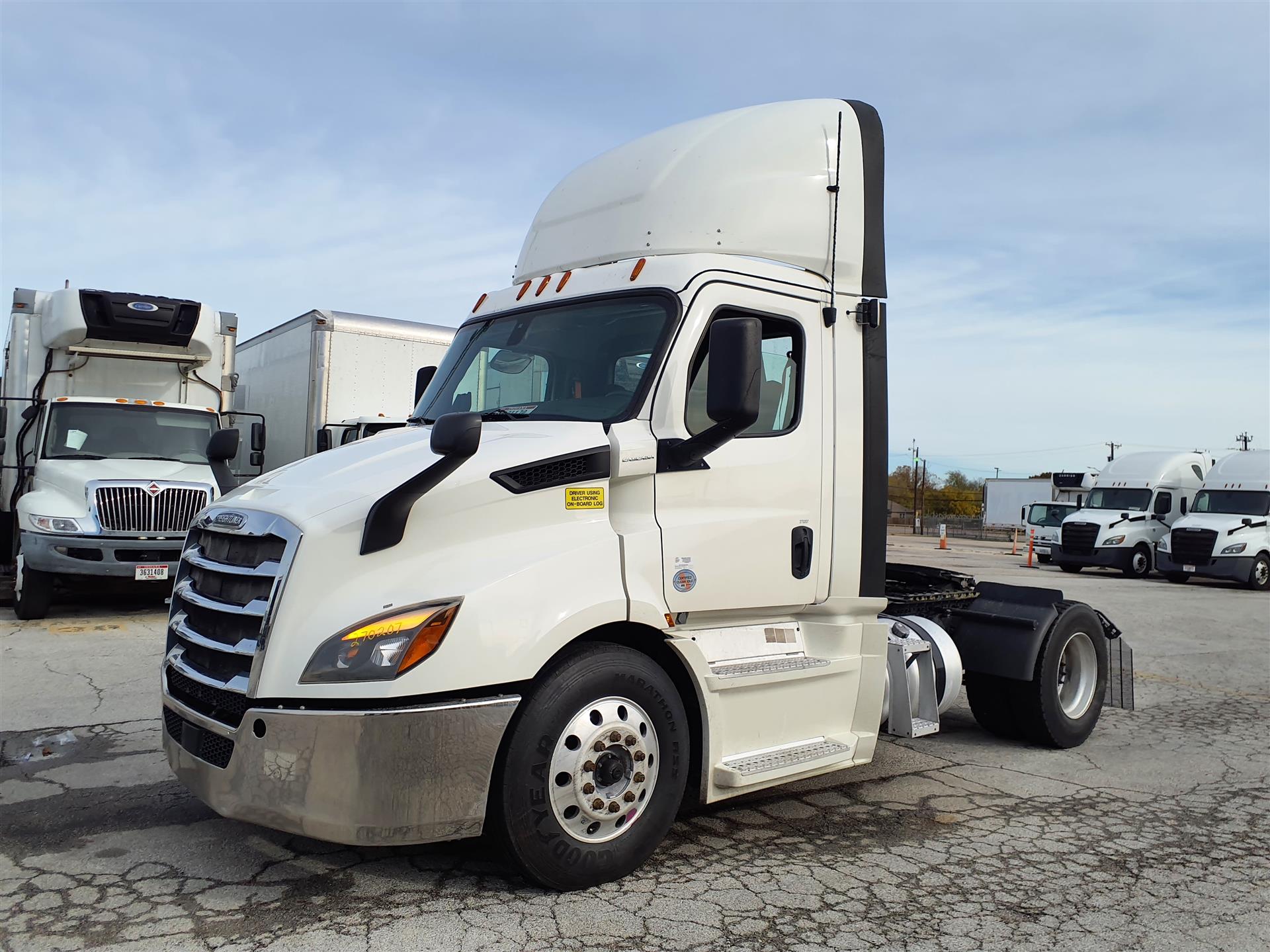 2020 Freightliner NEW CASCADIA 116