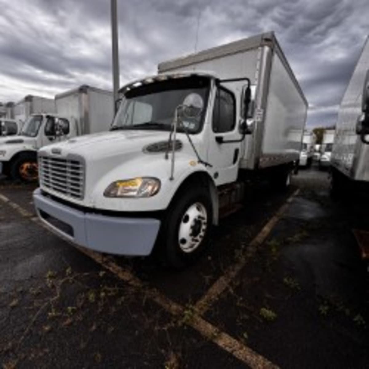 2019 Freightliner M2 106