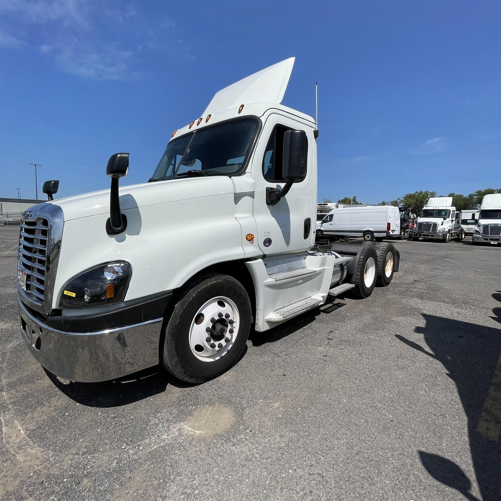 2016 Freightliner CASCADIA 125