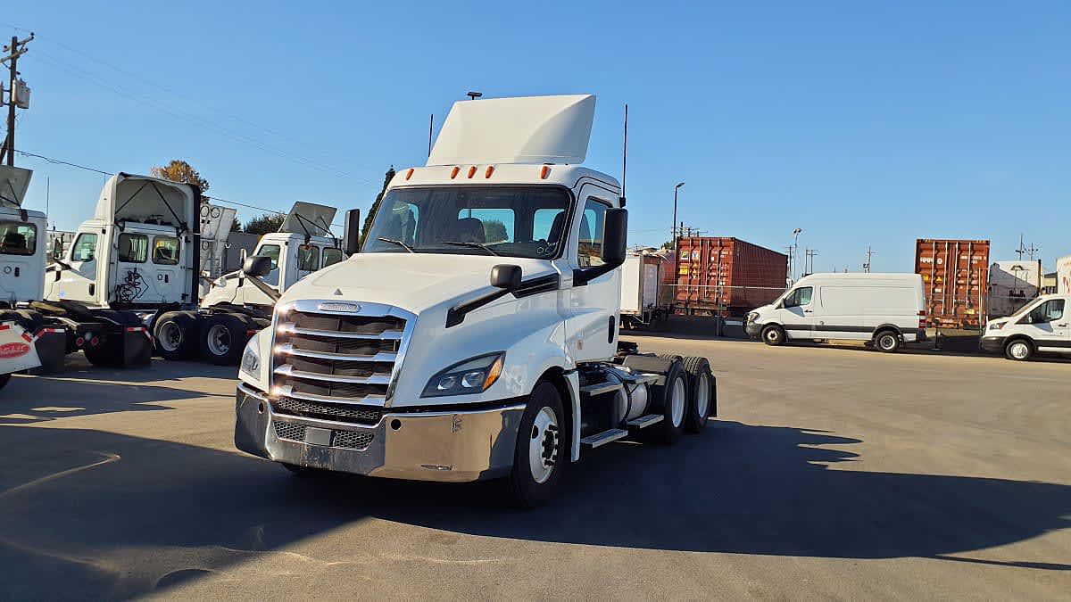 2020 Freightliner NEW CASCADIA PX12664