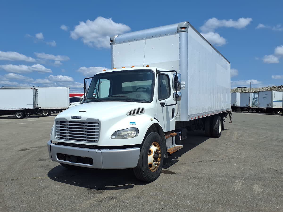 2018 Freightliner M2 106