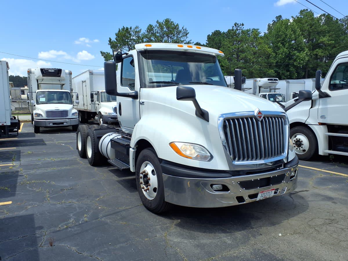 2018 International LT625