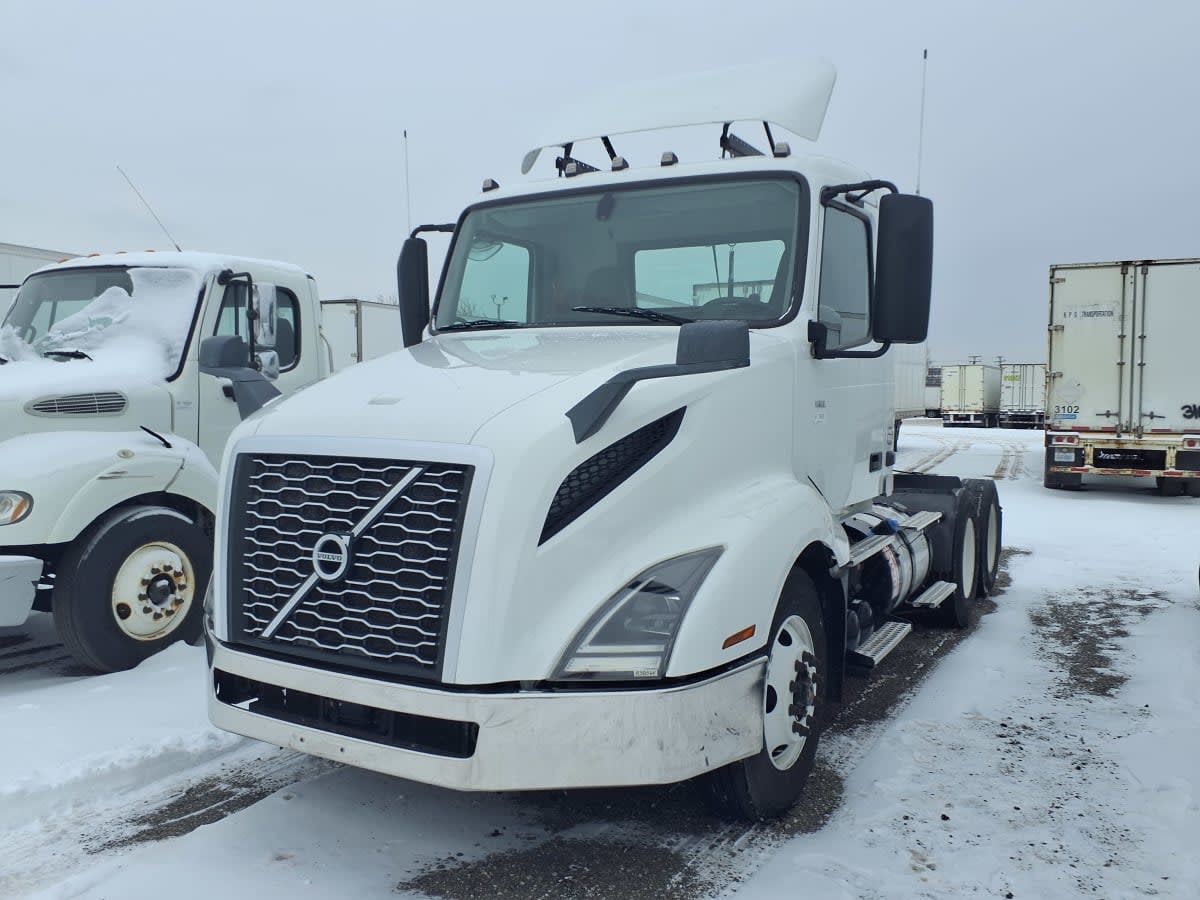 2019 Volvo VNL64T-300
