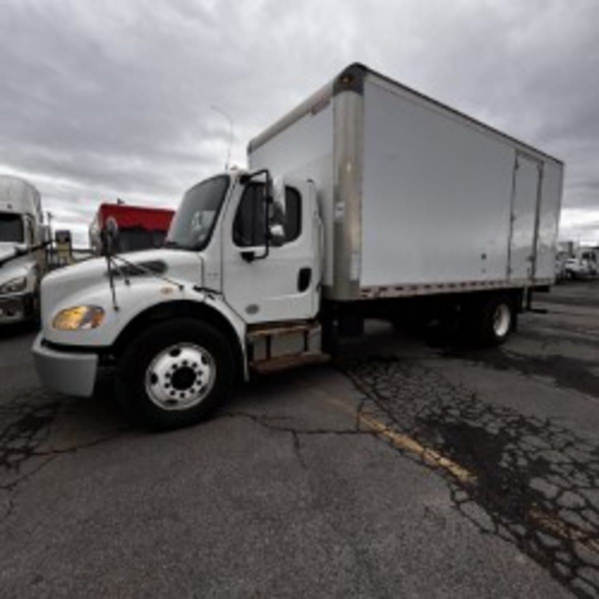 2020 Freightliner M2 106