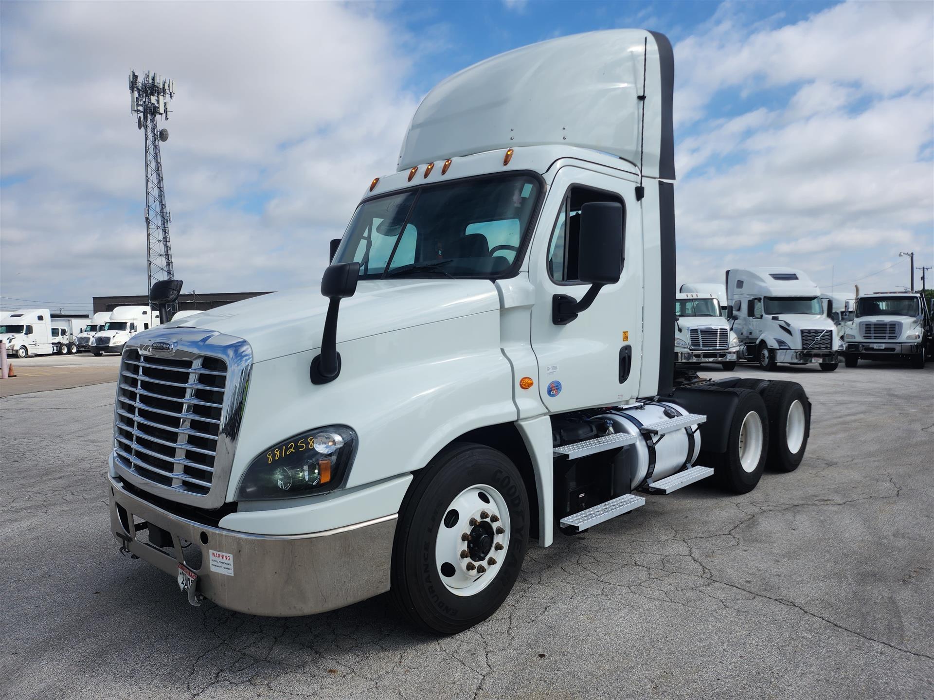 2020 Freightliner CASCADIA 125