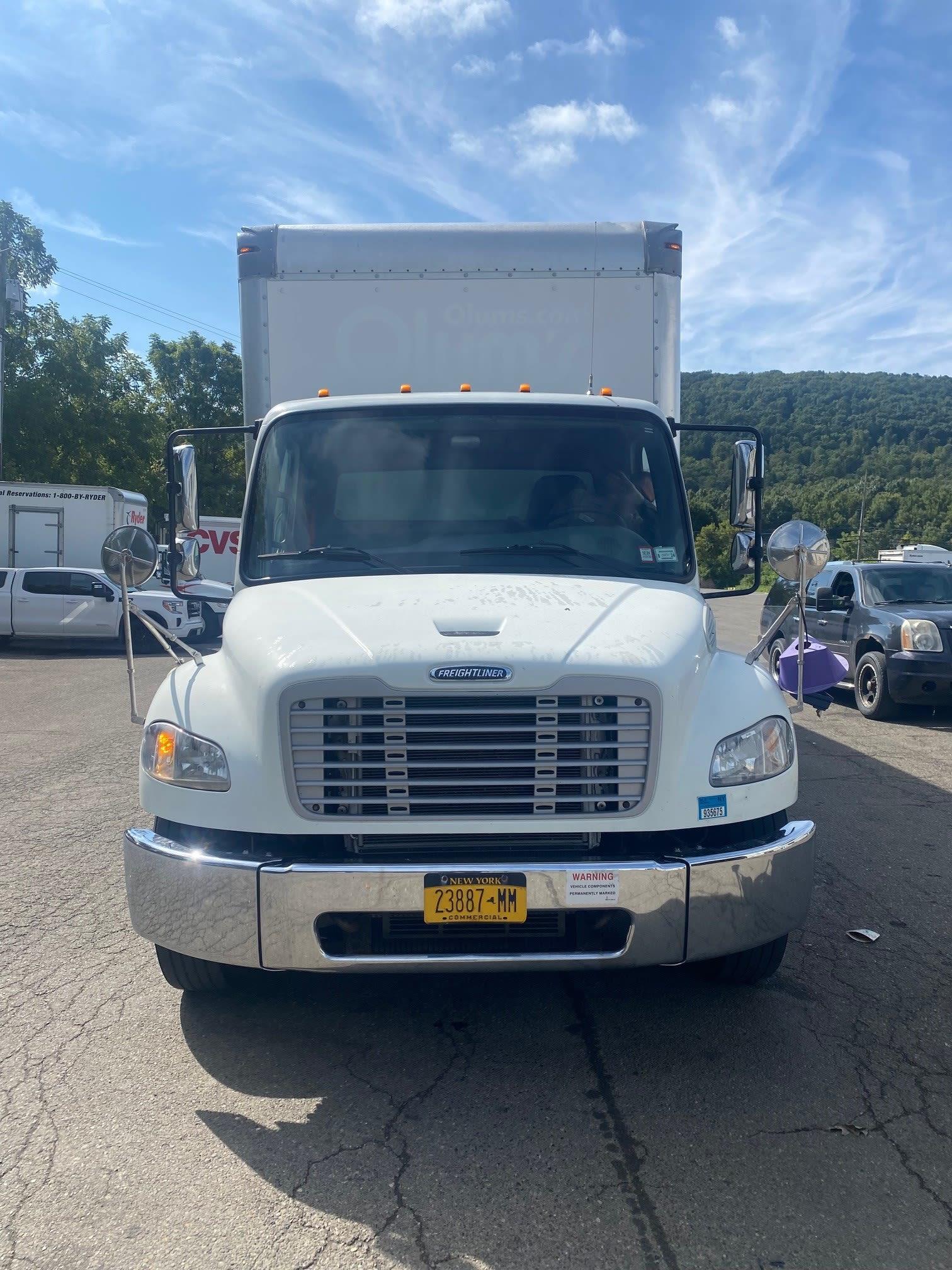 2019 Freightliner M2 106