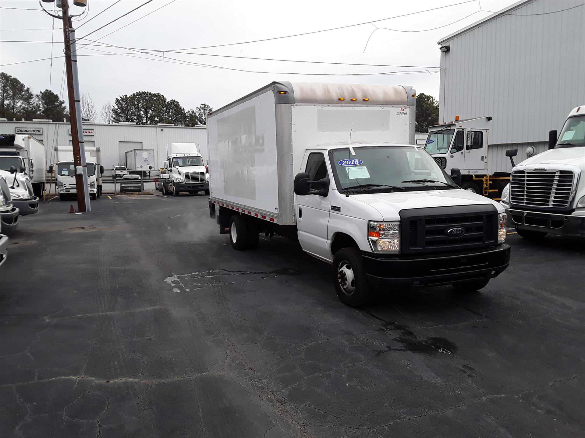 2018 Ford E-350