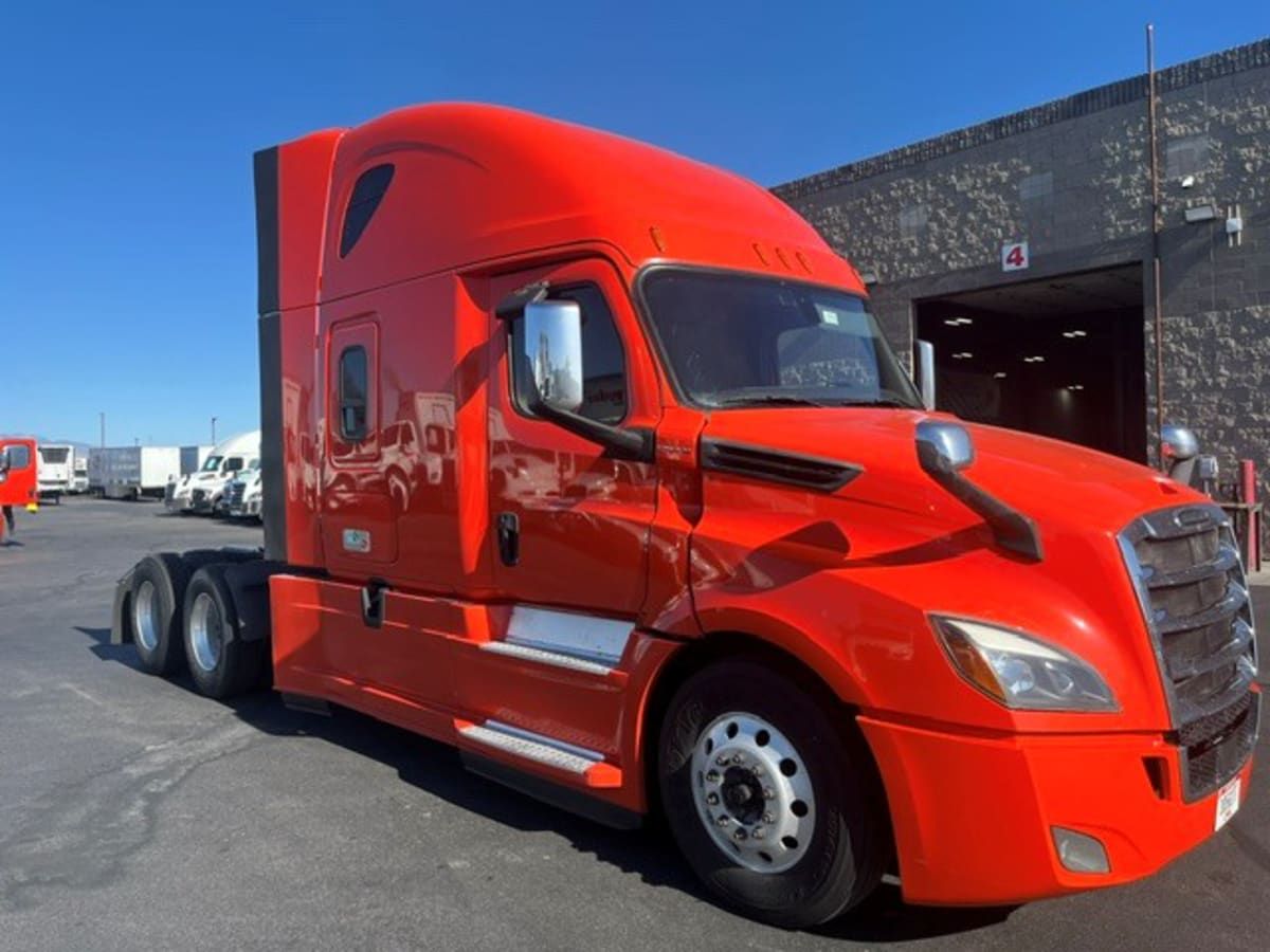 2020 Freightliner NEW CASCADIA PX12664