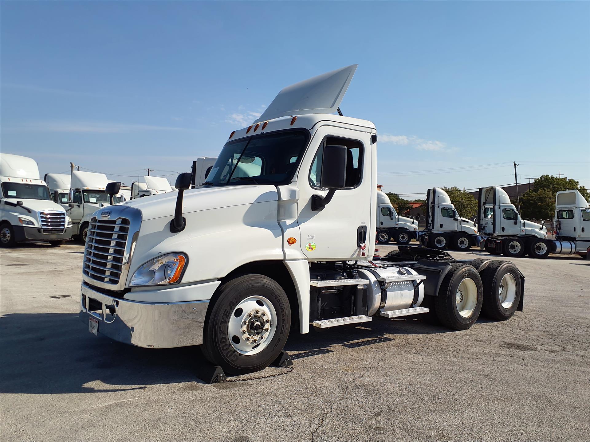 2016 Freightliner CASCADIA 125