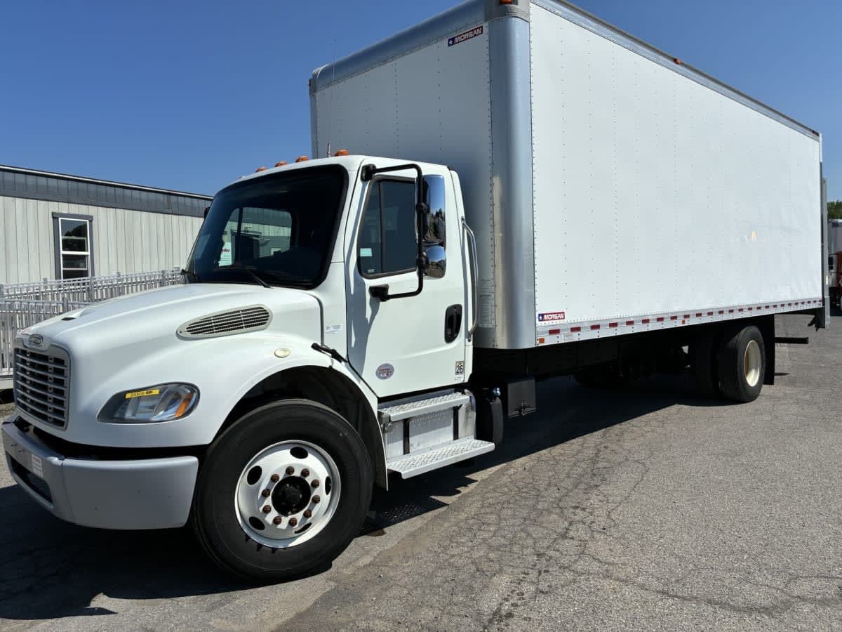 2019 Freightliner M2 106